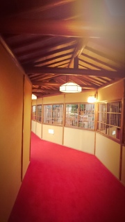 ���ďh�̒��ցB